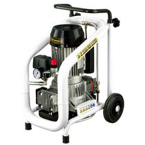 Compressore ad aria / mobile / con motore...