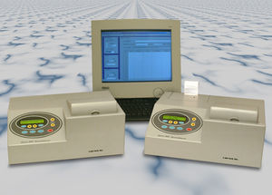 spettrofotometro visibile / benchtop / trasmissione / ad assorbimento