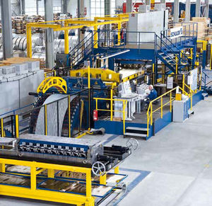 linea di taglio trasversale alimentata a bobina / per metallo / CNC / per l'industria automobilistica