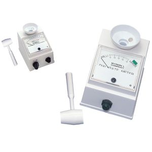 conduttimetro portatile / con compensazione automatica della temperatura
