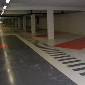 pittura antiscivolo / liquida / in poliuretano / per rivestimento di pavimenti