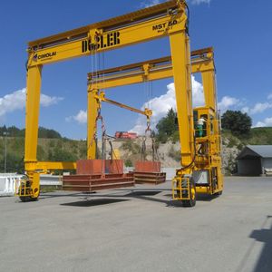 gru a cavalletto gommata