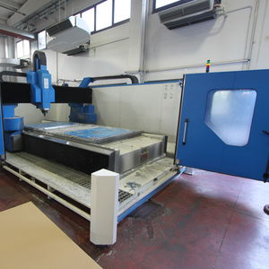 fresatrice CNC 3 assi / 5 assi / verticale / a ponte
