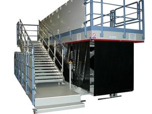 piattaforma da lavoro / con parapetto di sicurezza / idraulica