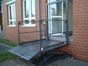 elevatore idraulico / per persone disabili