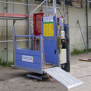 Piattaforma autosollevante monoalbero