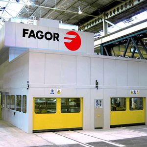linea di presse idraulica / di stampaggio / completamente automatica / transfer