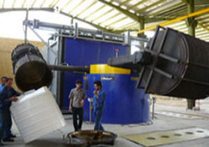 macchina per stampaggio rotazionale shuttle