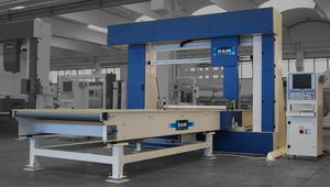 macchina da taglio per materie plastiche / a filo / per pannelli / CNC