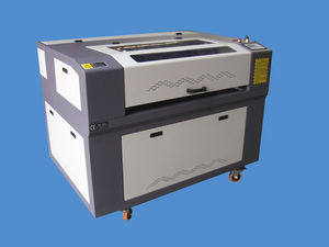 macchina da taglio per schiuma / laser / CNC