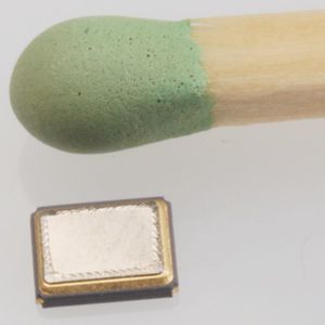 oscillatore a cristalli / elettromeccanico / in miniatura / per ampio range di temperature