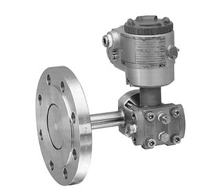 trasmettitore di livello capacitivo / per liquidi / intelligente / con montaggio a flangia