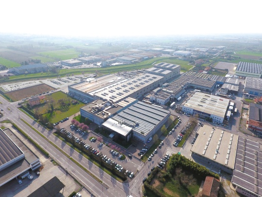 FPT INDUSTRIE Photo 4