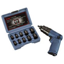 Avvitatore a impulsi a pistola / kit