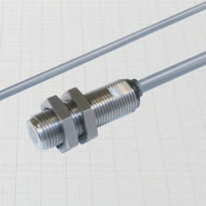 sensore di prossimità magnetico / cilindrico / IP67 / amplificato
