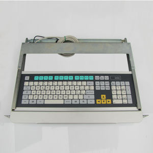 tastiera montata su rack-cassetto