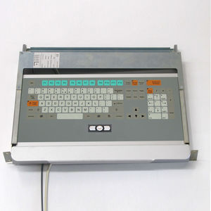 tastiera montata su rack-cassetto
