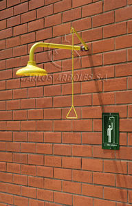 doccia di sicurezza da parete