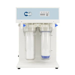 unità di purificazione di acqua per laboratorio