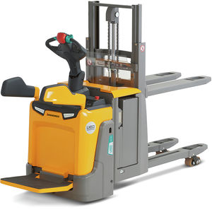 accatastatore elettrico