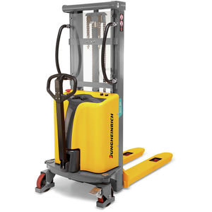 accatastatore manuale