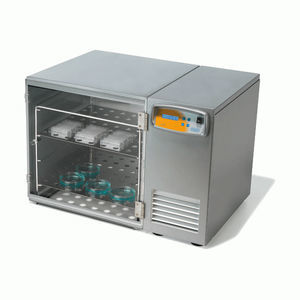 incubatore da laboratorio
