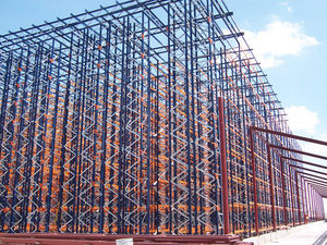 scaffalatura autoportante