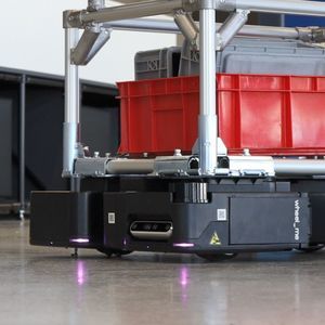 Robot mobile autonomo (AMR) per movimentazione