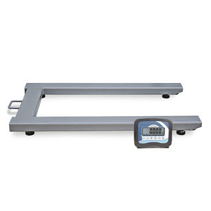 pesapallet con monitor separato
