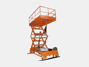 piattaforma elevatrice a forbice mobile