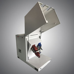 scatola elettrica attrezzata / con fissaggio a terra / in metallo / per distribuzione elettrica