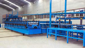 linea di produzione per pannelli sandwich in PUR