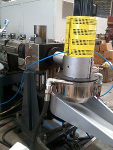 granulatore per rifiuti in plastica