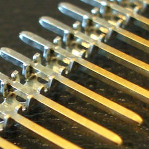 linea di metallizzazione per connettore