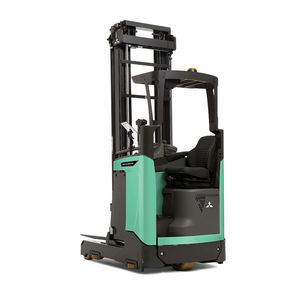 carrello elevatore retrattile elettrico