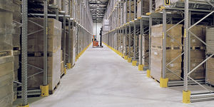 scaffalatura per magazzino di stoccaggio