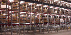 scaffalatura per magazzino di stoccaggio