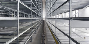 scaffalatura per magazzino di stoccaggio