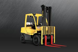 carrello elevatore con motore a combustione