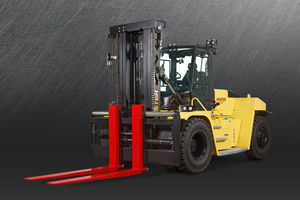 carrello elevatore con motore diesel