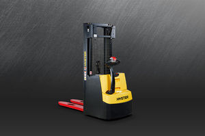 accatastatore elettrico