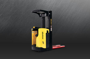 accatastatore per pallet