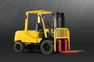 carrello elevatore con motore a combustione