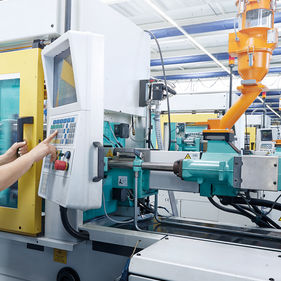 stampaggio a iniezione plastica termoplastica