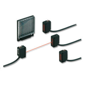 sensore fotoelettrico con soppressione di sfondo / con soppressione di primo piano / a riflessione diretta / retroriflettente