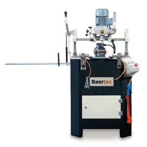 foratrice-contornatrice per profilati PVC