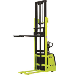 accatastatore elettrico