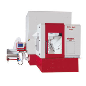 centro di lavoro CNC 5 assi