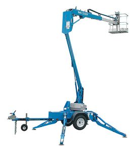 piattaforma articolata trainabile