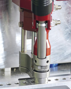 unità di avvitamento interamente automatica